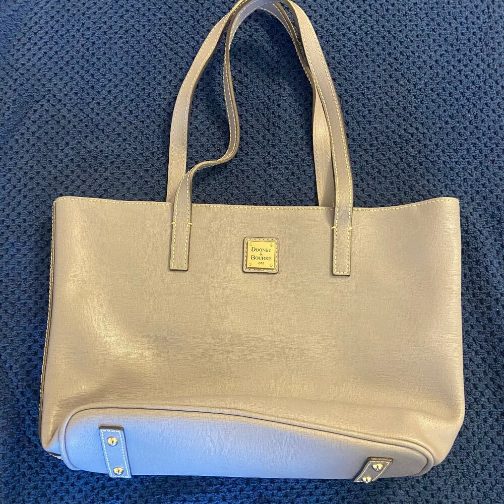 Dooney & Bourke bag